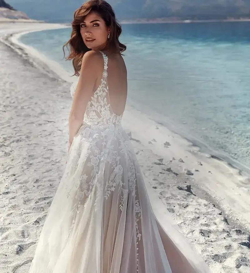 Photo of Model wearing a Fantastic Finds Bridal Dress